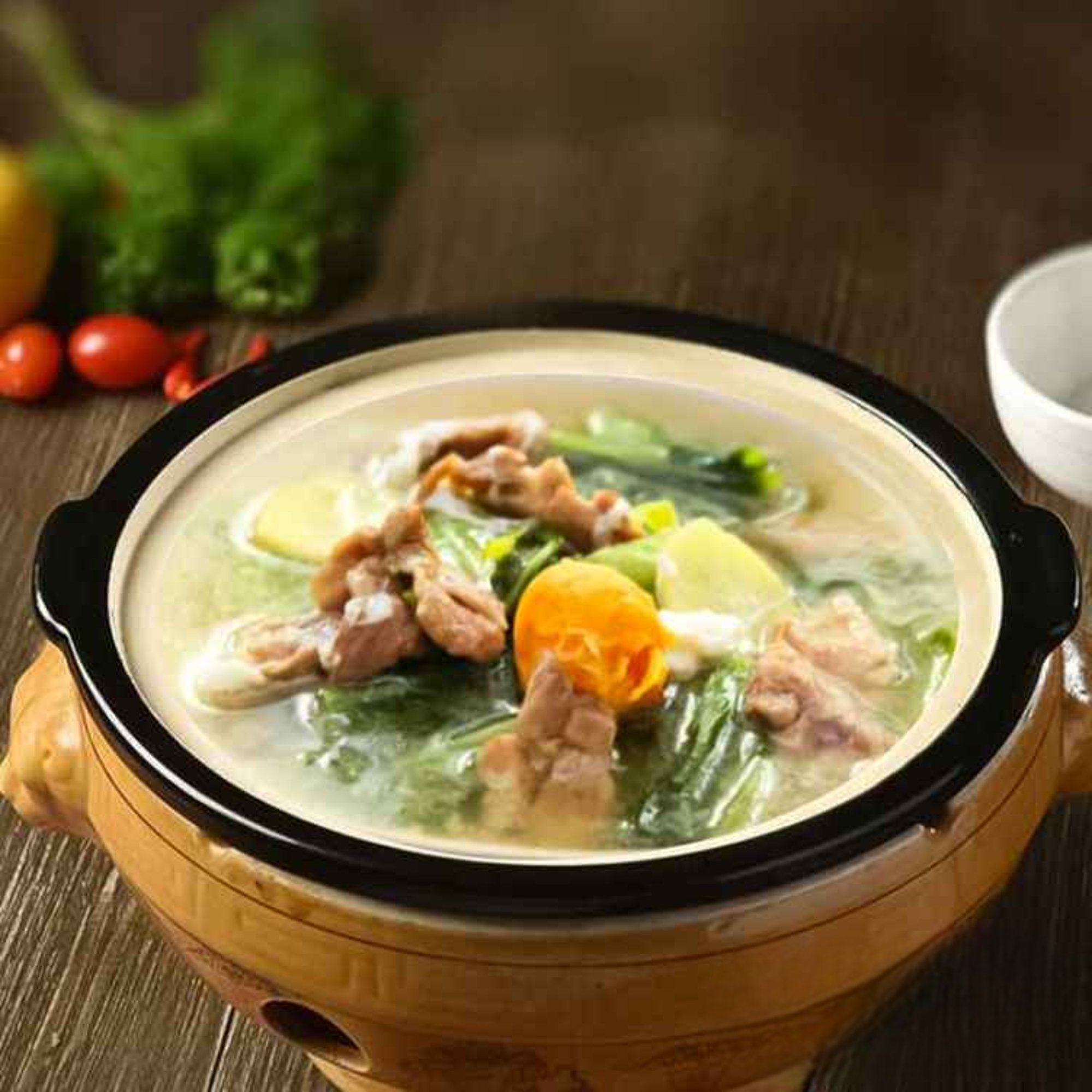 SP3. 咸蛋芥菜肉片湯/Sliced Pork w. Mustard Green & Salty Egg Soup