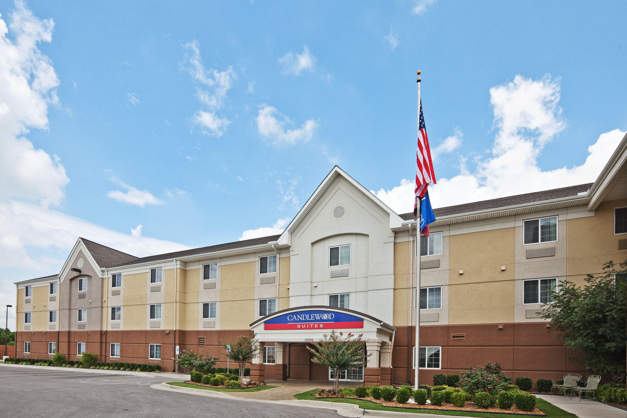 Candlewood Suites Owasso Photo