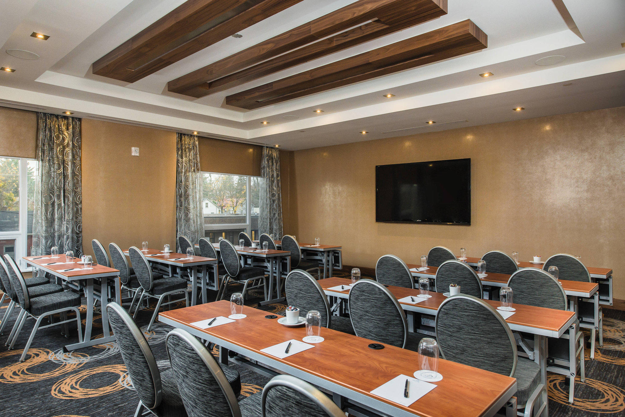 Delta Hotels by Marriott Waterloo, Waterloo ON Ourbis