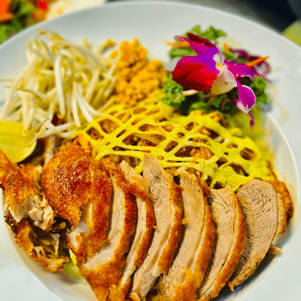 Roasted duck pad thai
