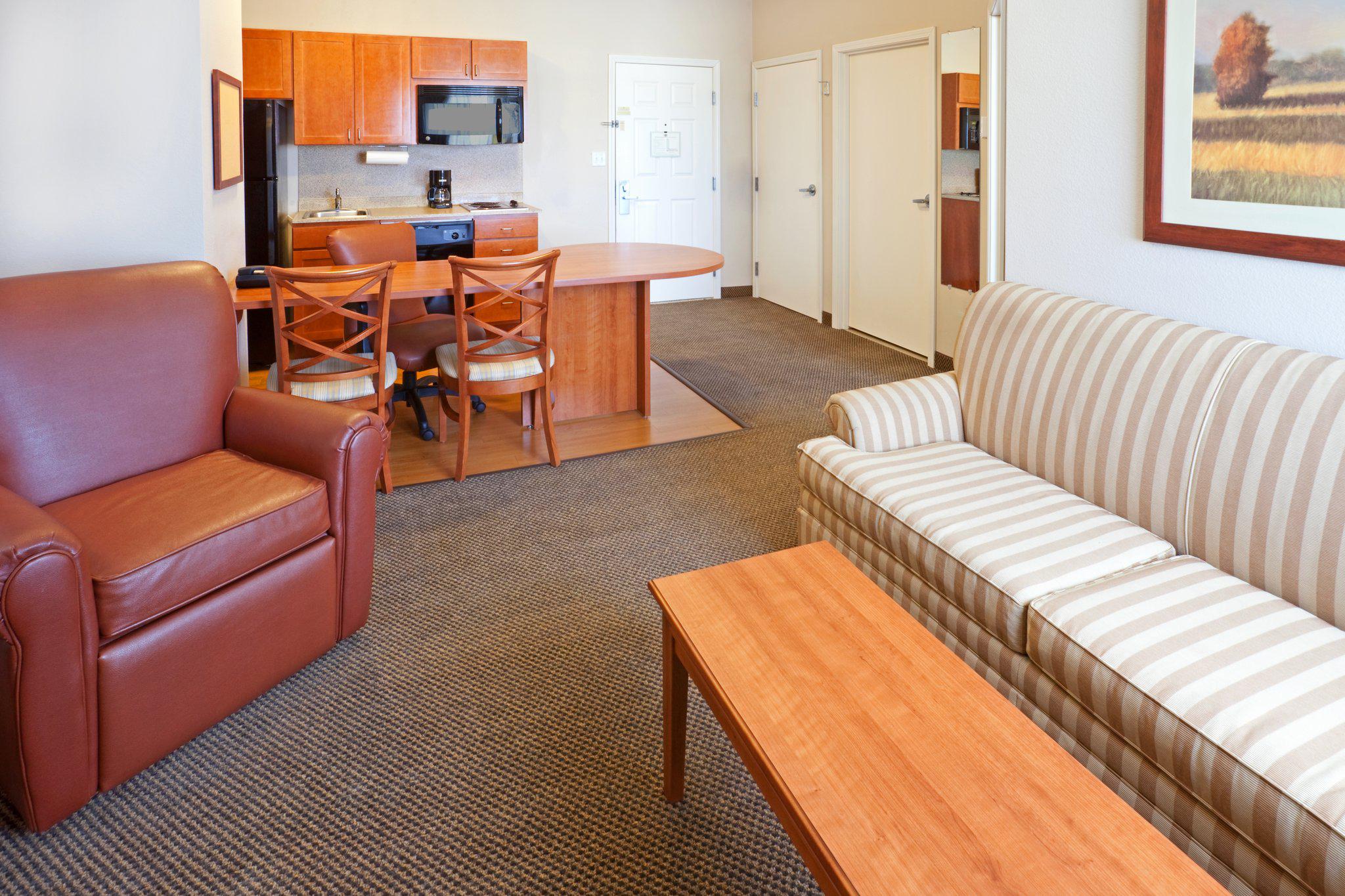 Candlewood Suites DFW South Photo