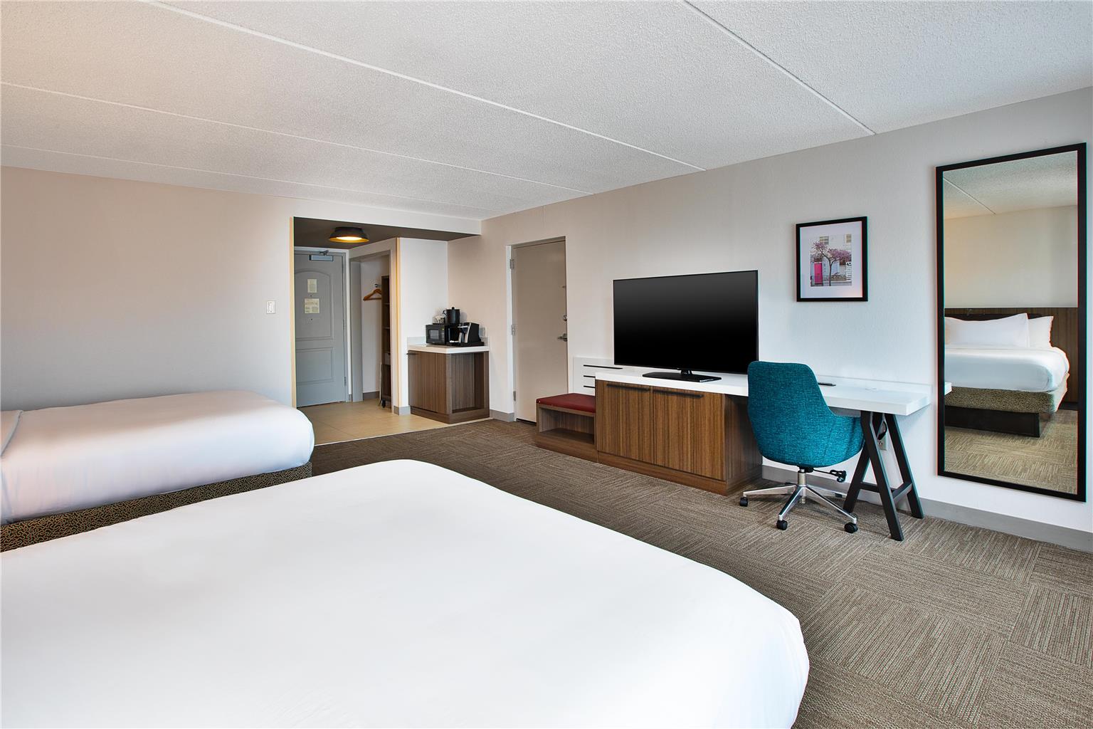Hilton Garden Inn Chesapeake/Greenbrier Image