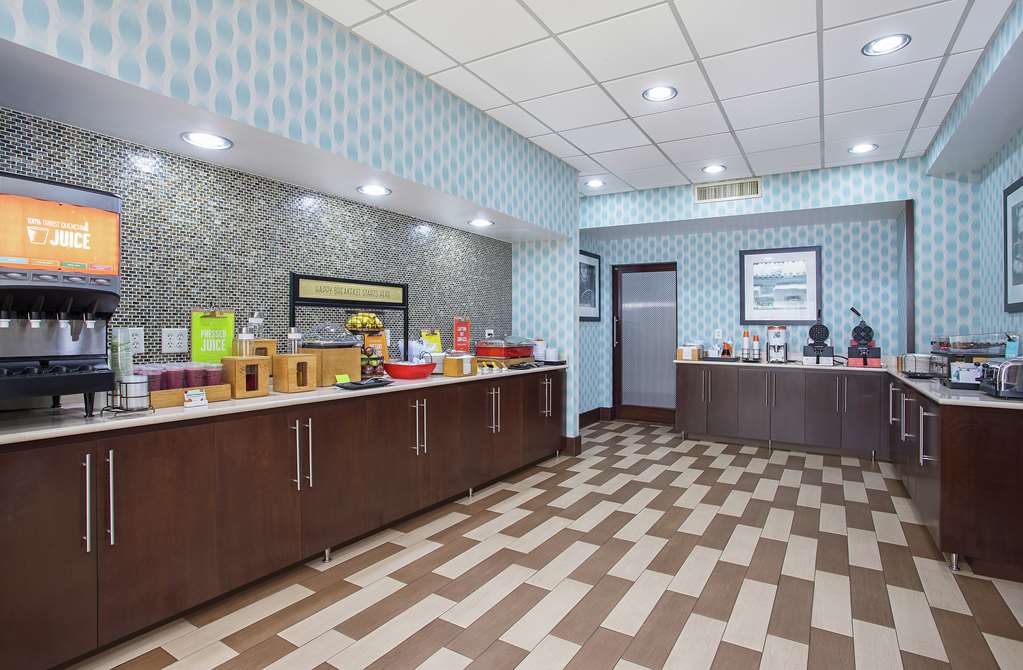 Hampton Inn Cullman Image