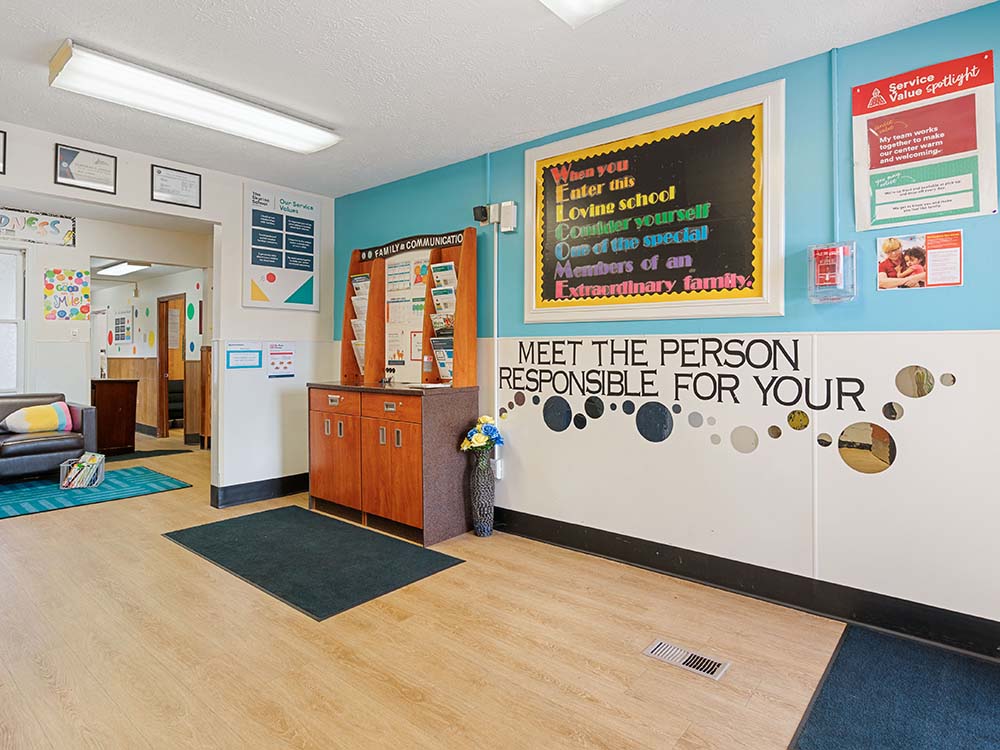 Skyrise School on High School Road Image