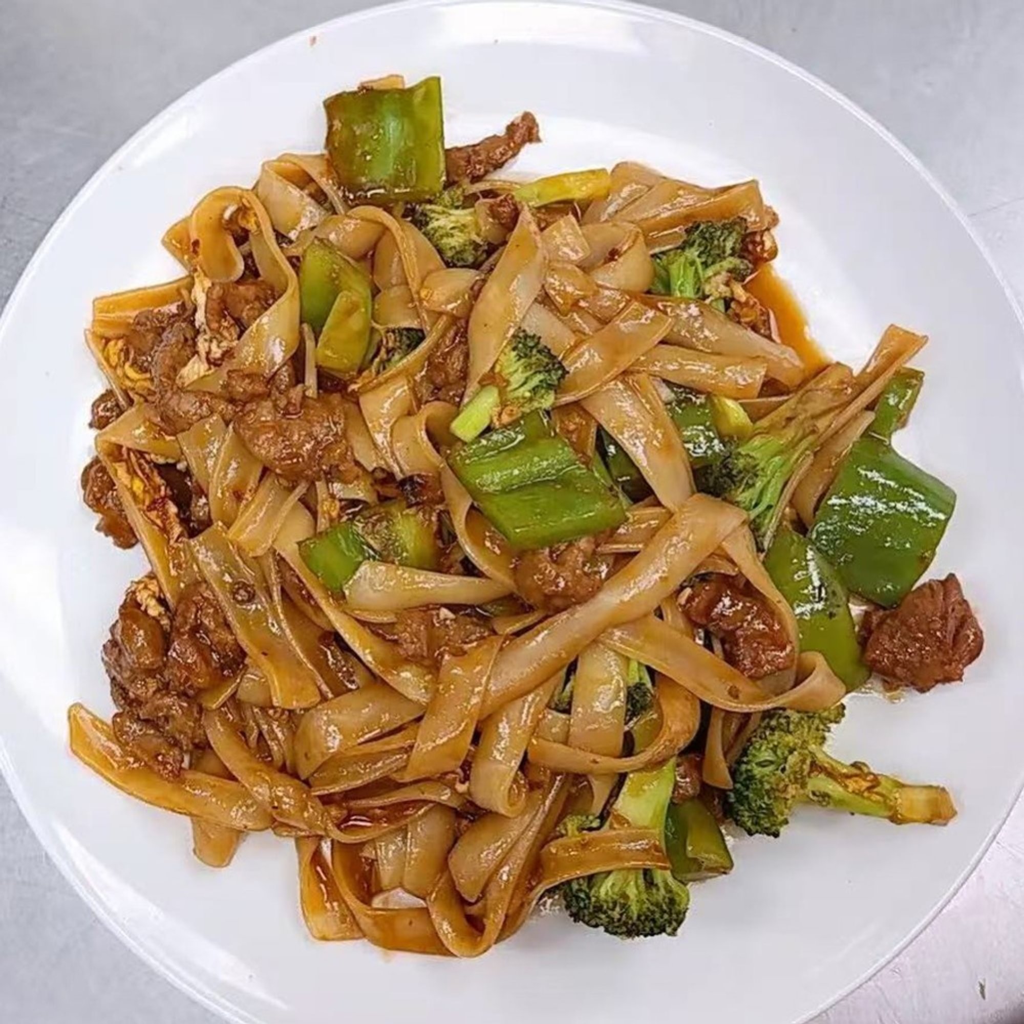 Pad Kee Mao Dinner