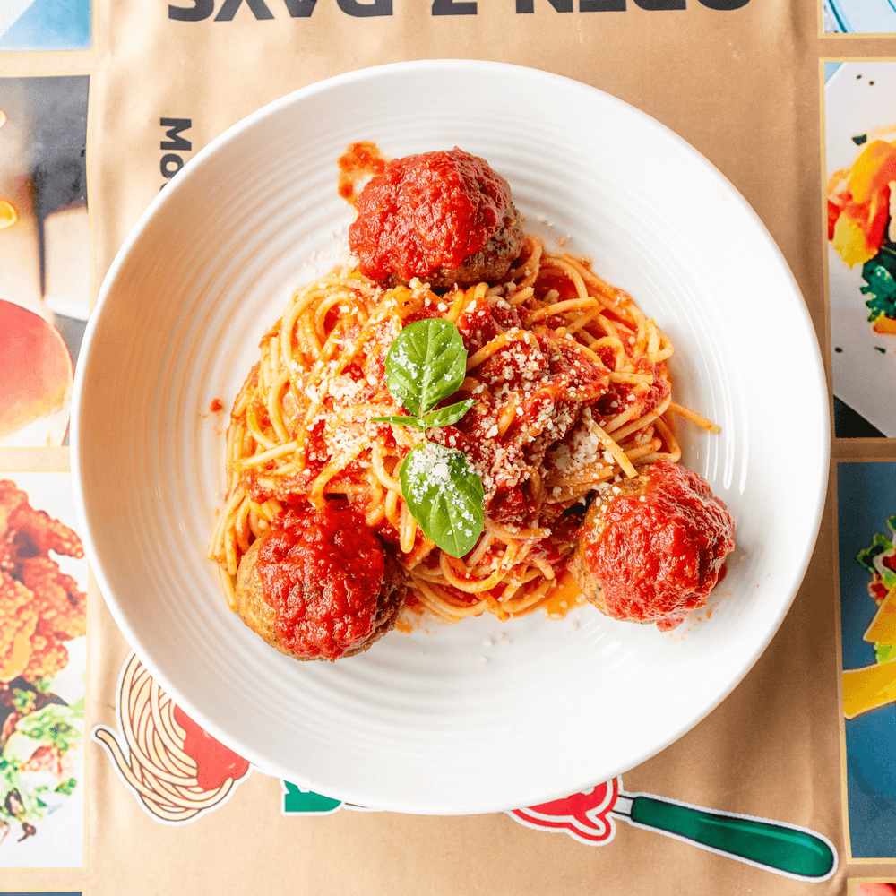 Classic Spaghetti & Meatballs