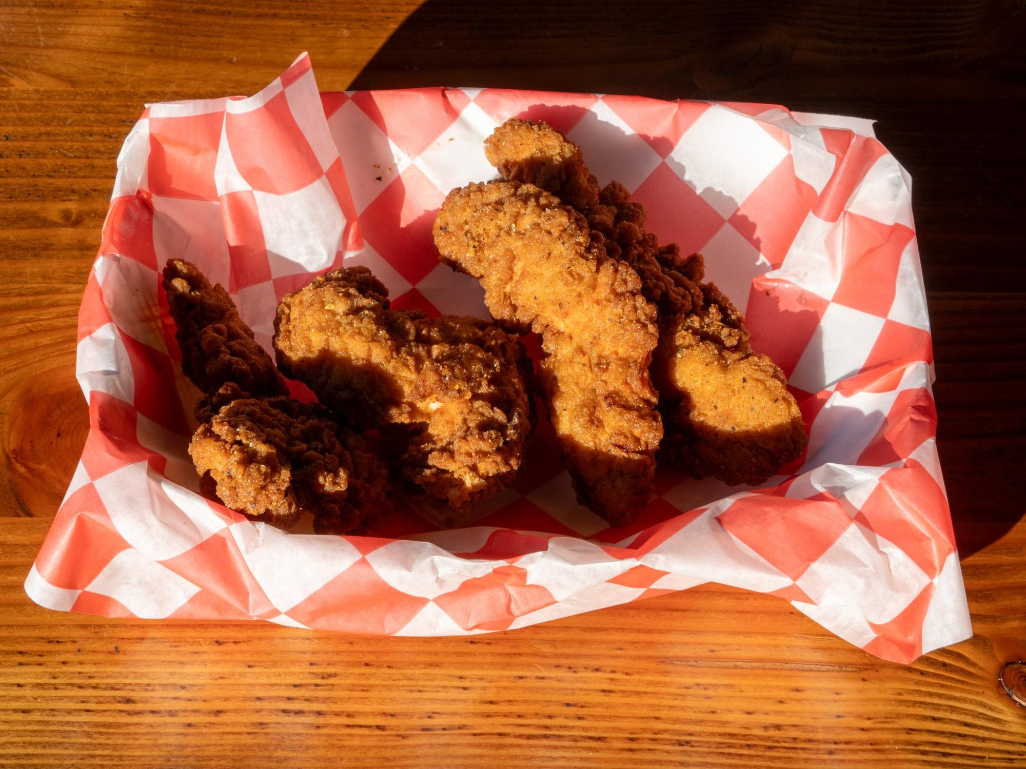 Kids 3 Piece Chicken Tenders w/ Side