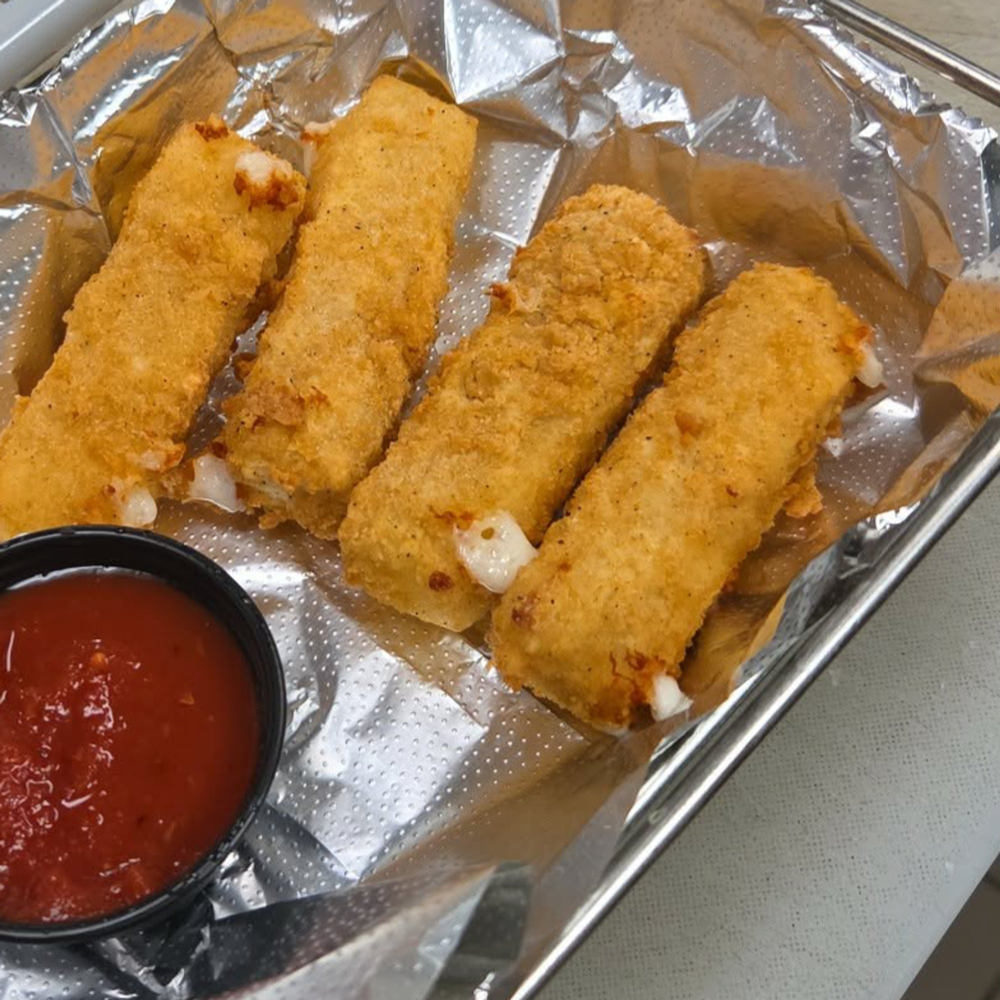 *NEW*Mozzarella Sticks (4)