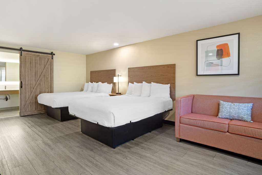 Best Western Shadow Inn Image