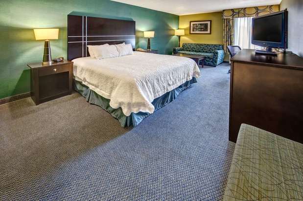 Images Hampton Inn Greensburg