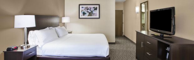 Images Holiday Inn Express Detroit-Warren (Gm Tech Ctr)