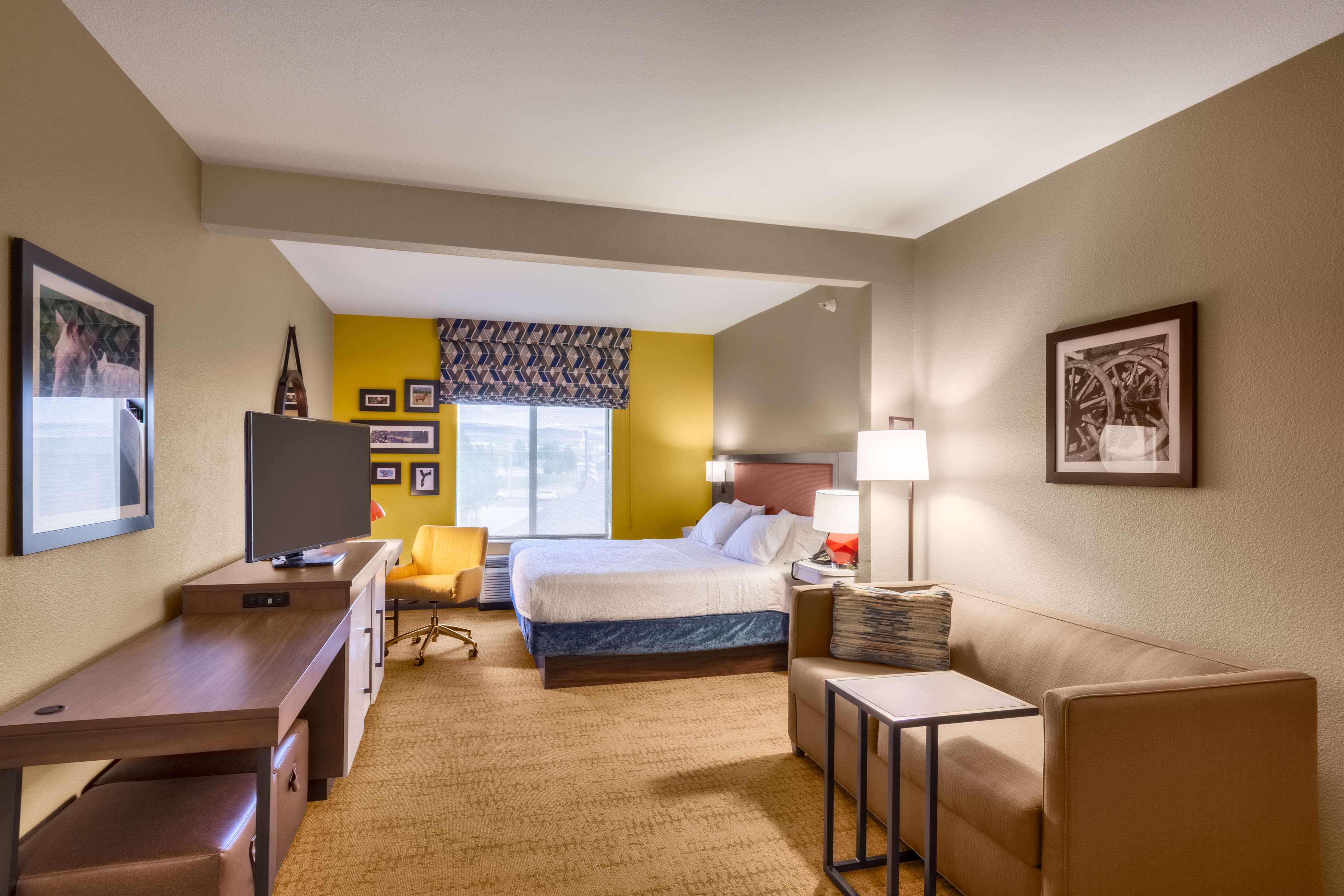 Guest room