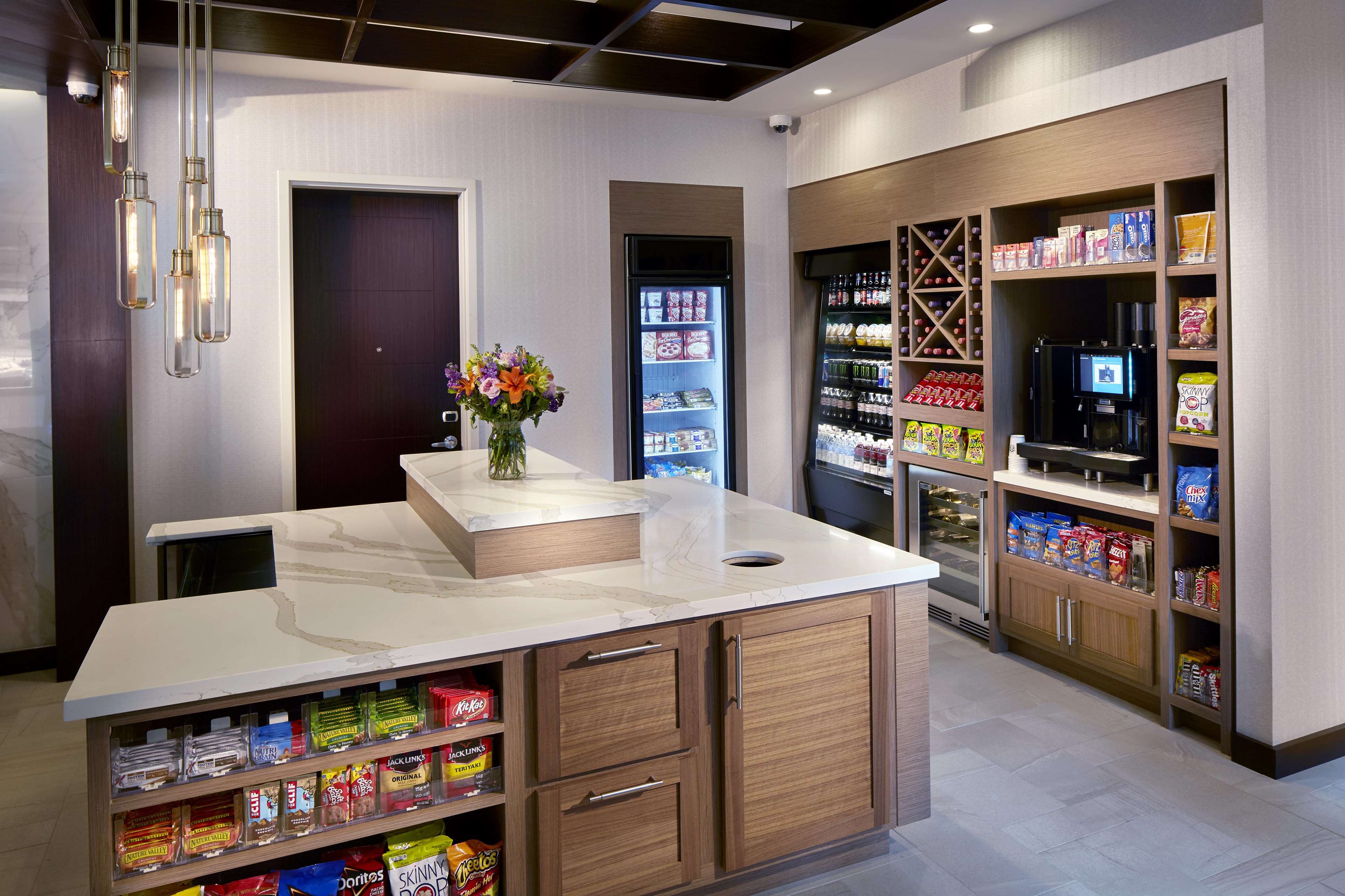 Hilton Garden Inn Roslyn Photo