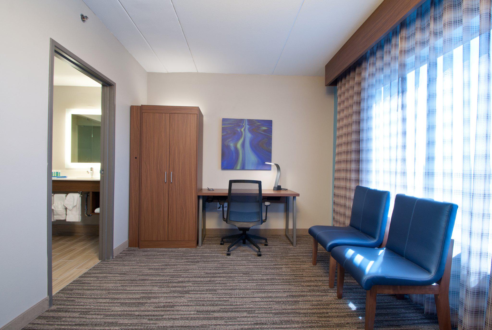 Holiday Inn Express Quantico - Stafford Photo