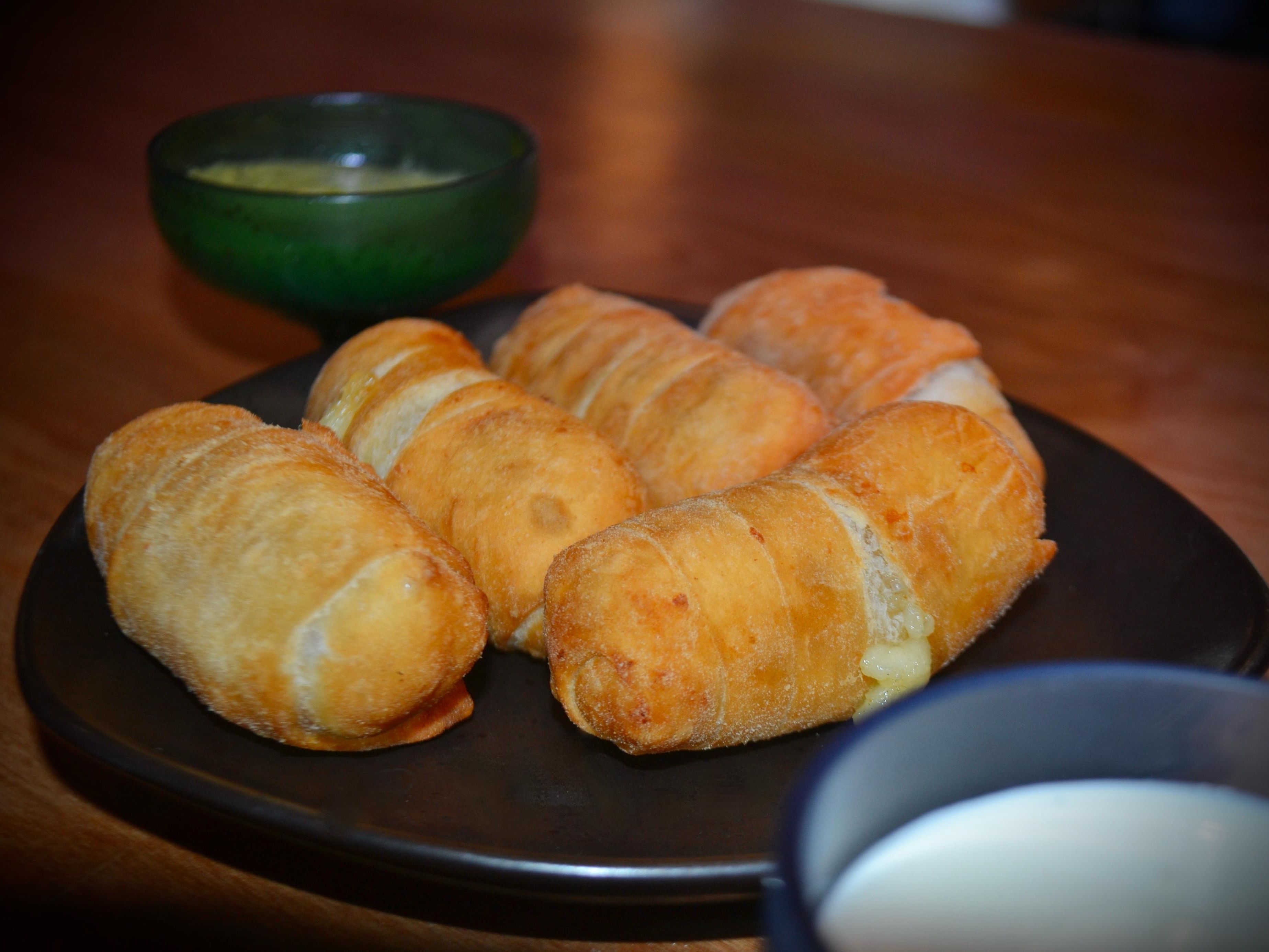 Tequeños Cheese Sticks / Tequeños de Queso