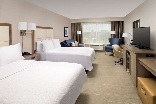 Images Hampton Inn Wilmington Downtown