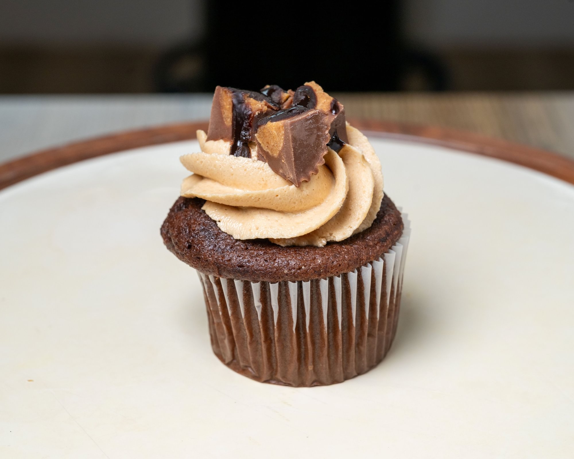 Choc/Van Cupcake
