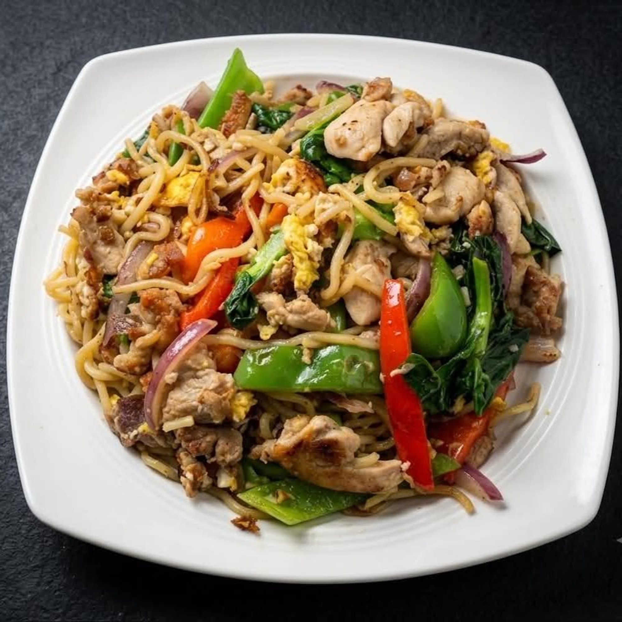 2. Pad Mee Lueng