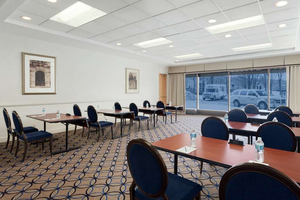 DoubleTree by Hilton Newark Penn Station Image