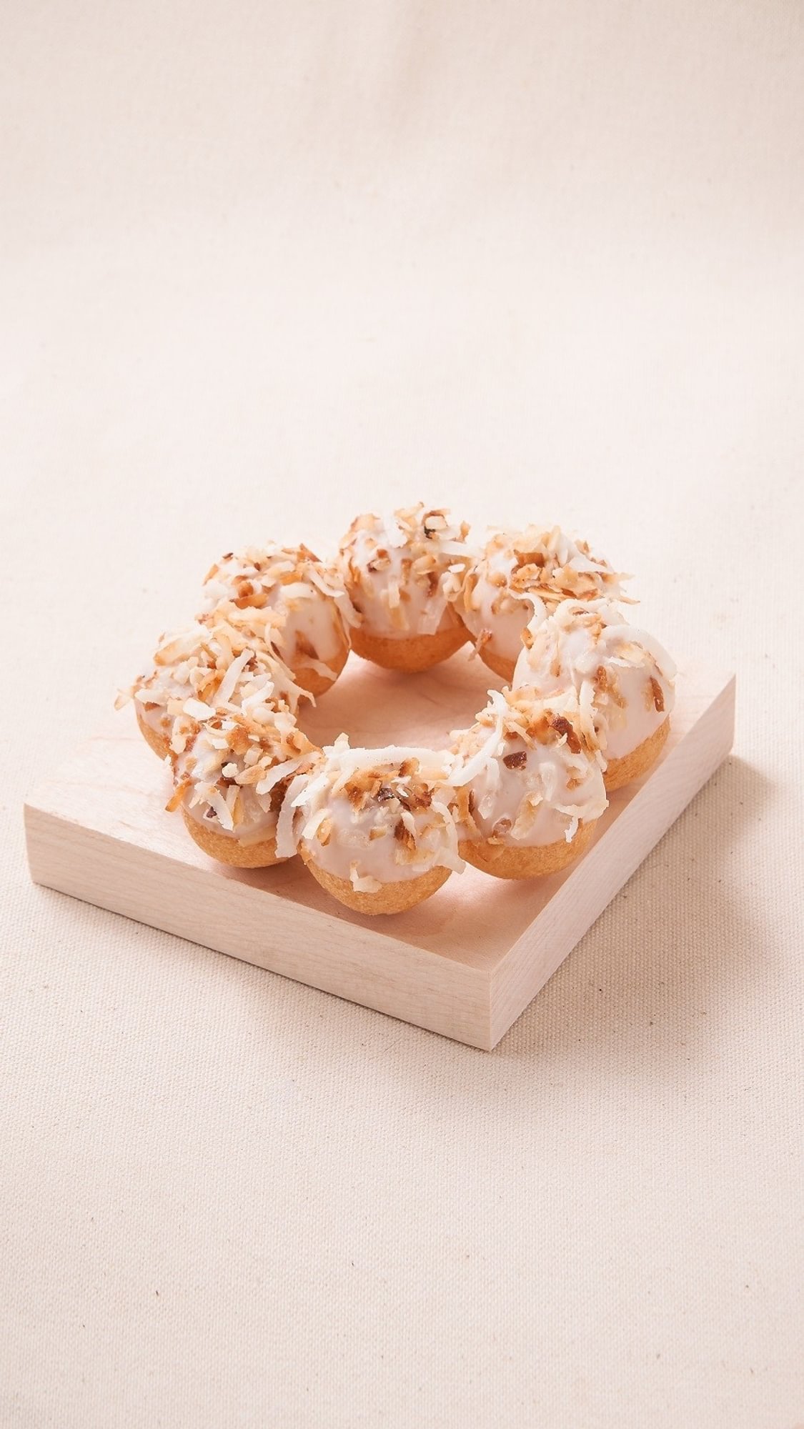 Coconut Mochi Donut / 椰香甜甜圈