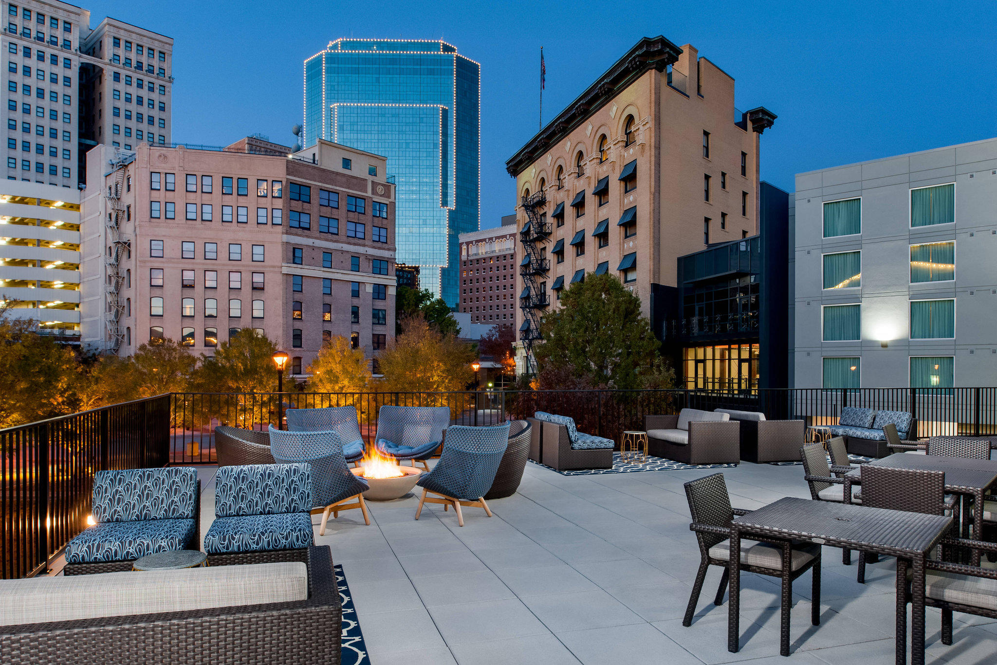 Fairfield Inn & Suites by Marriott Fort Worth Downtown/Convention Center Photo