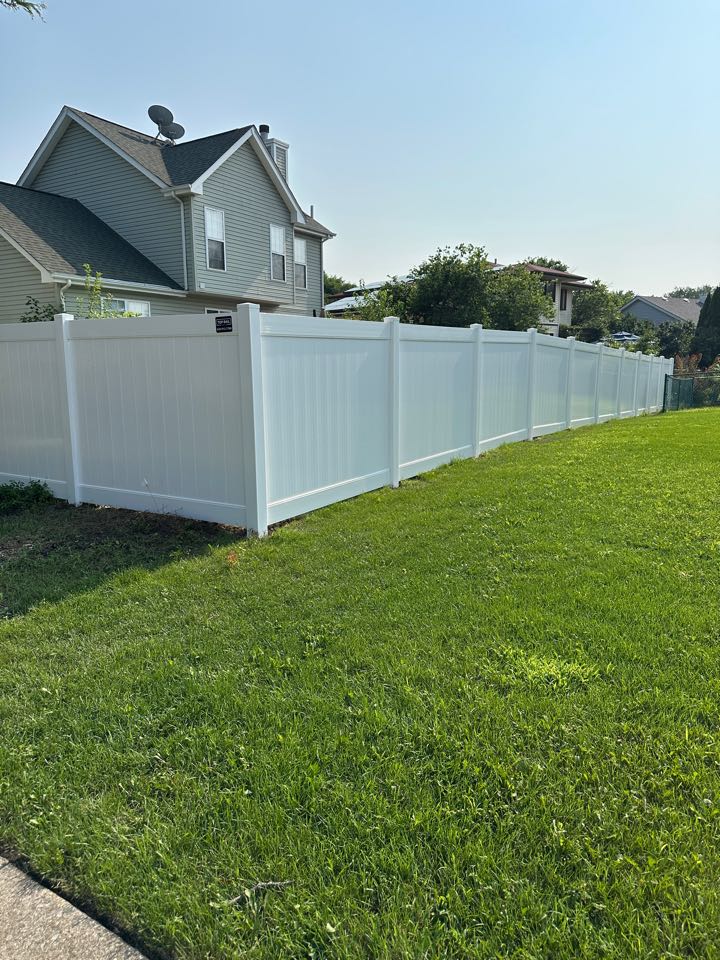 Top Rail Fence Naperville Image