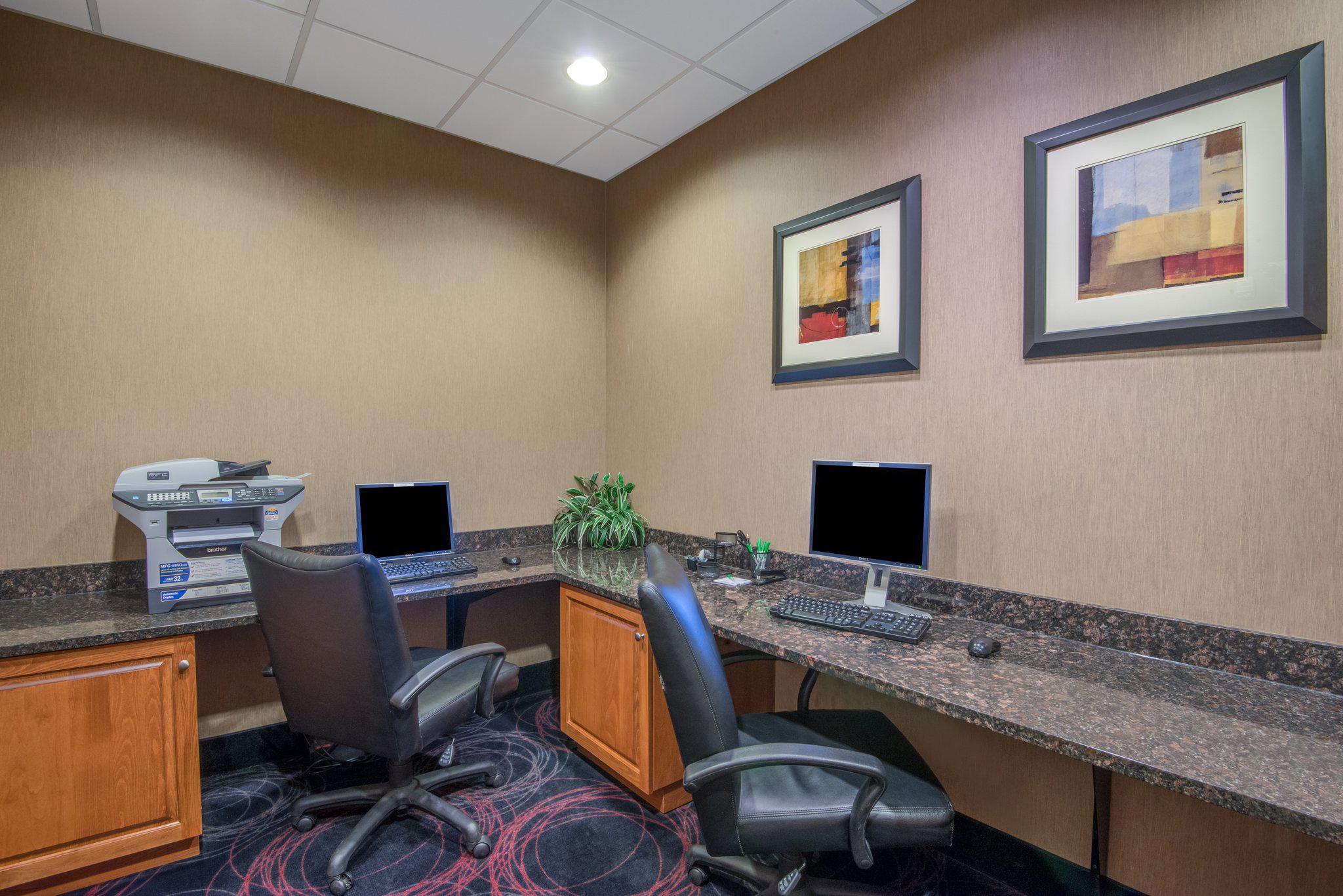 Holiday Inn & Suites Grand Junction-Airport Photo