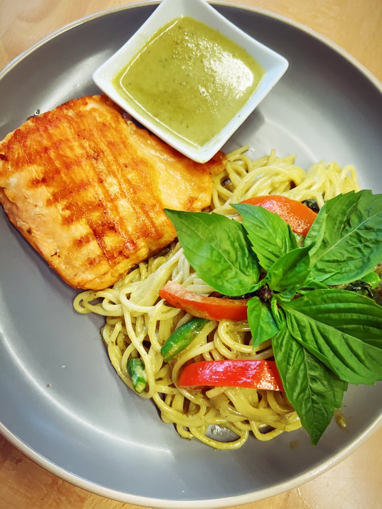 Green Curry Spaghetti with Crispy Salmon