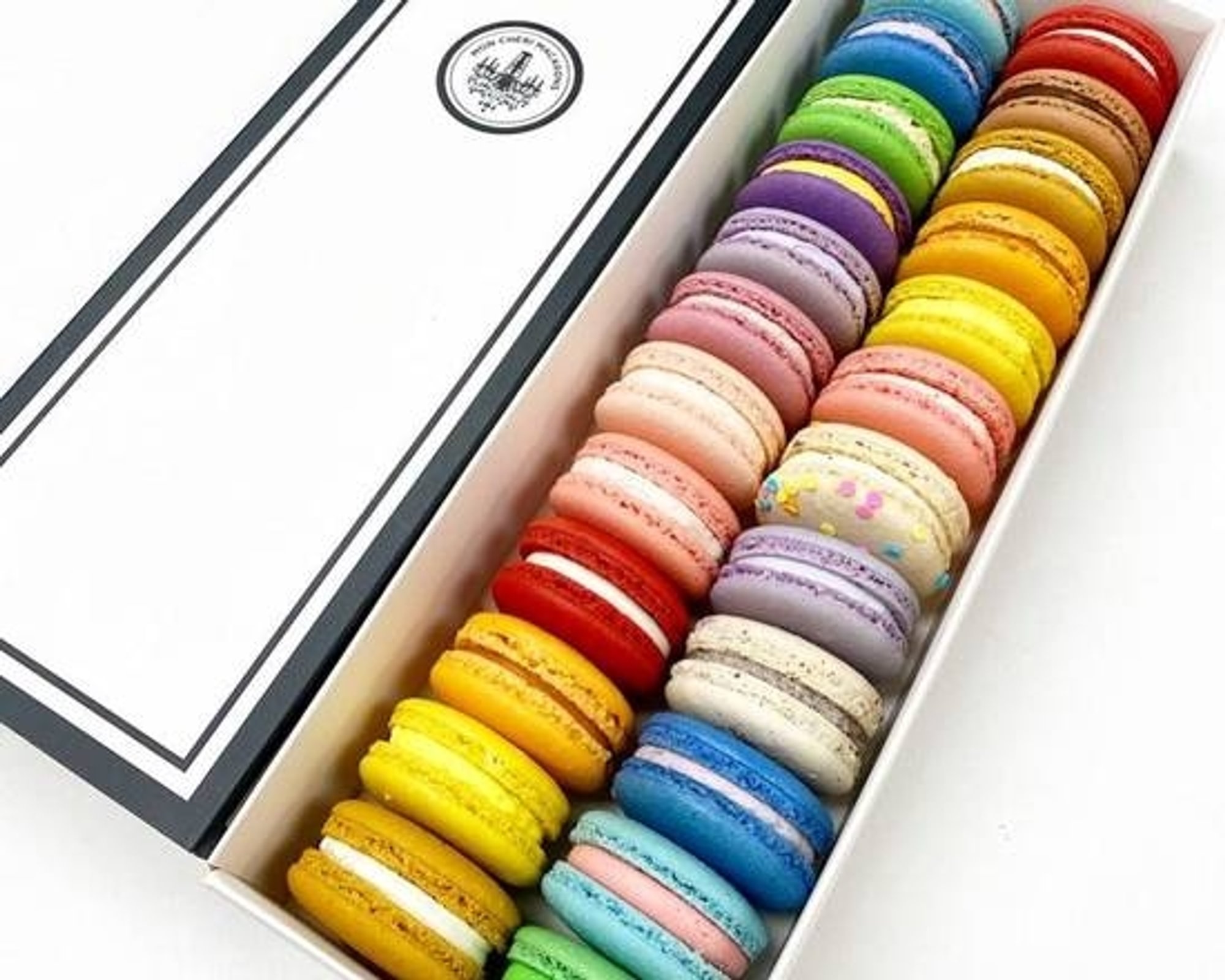 Box of 24 Macarons