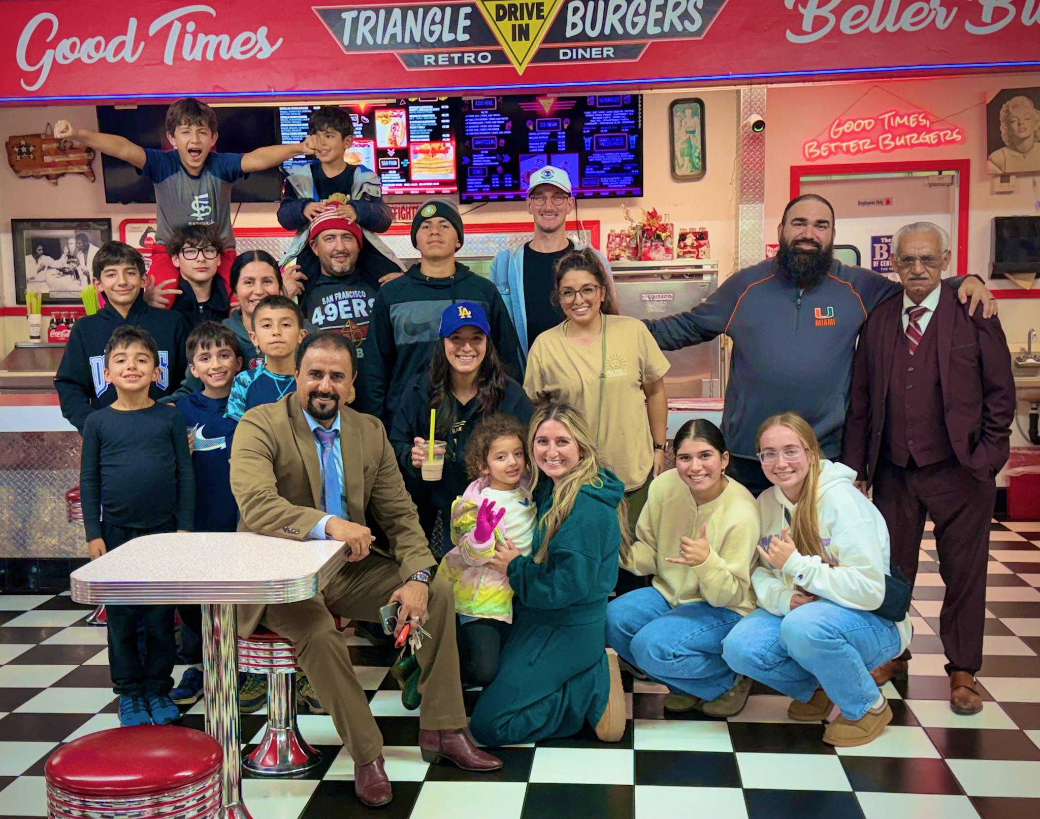 Triangle Drive In Burgers(Airport) Image