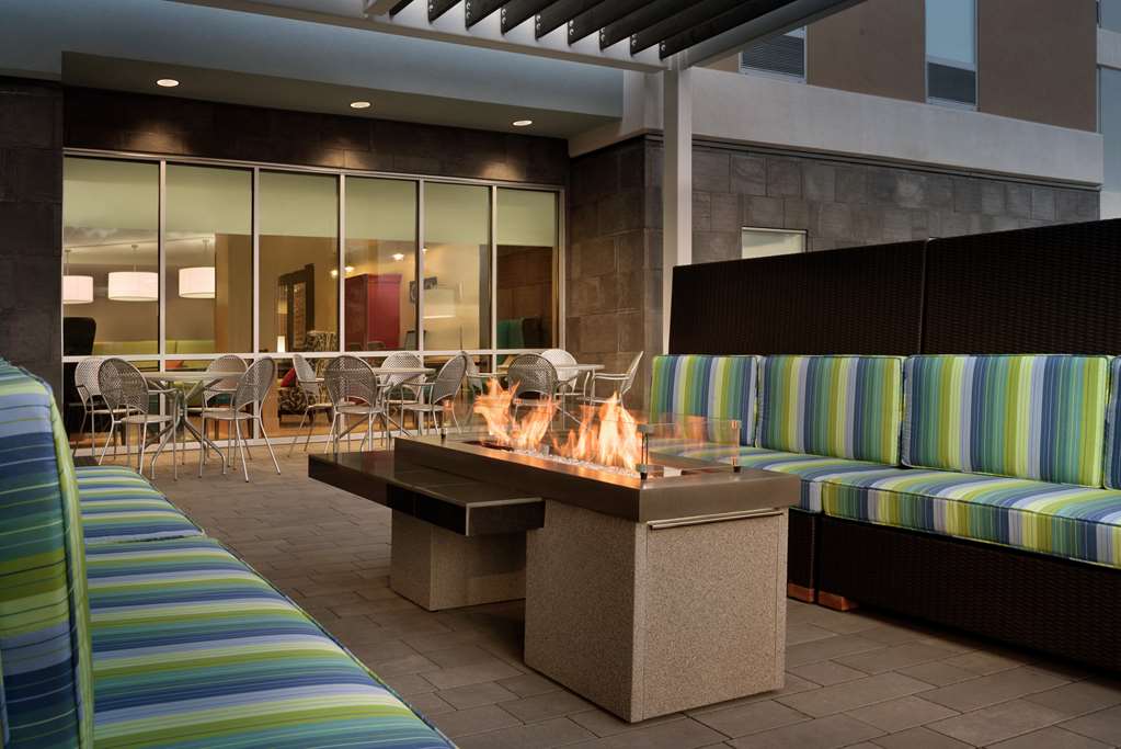 Home2 Suites by Hilton Roseville Minneapolis, 2020 Iona Ln W, Saint