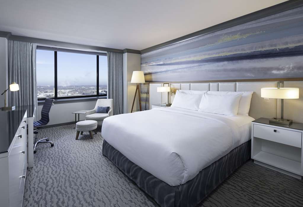 The Lofton Hotel Minneapolis, Tapestry Collection by Hilton Image