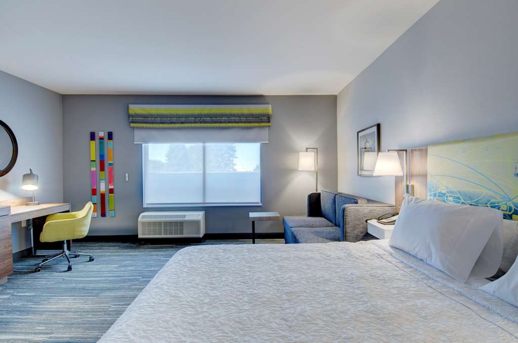 Hampton Inn & Suites Portland West Image