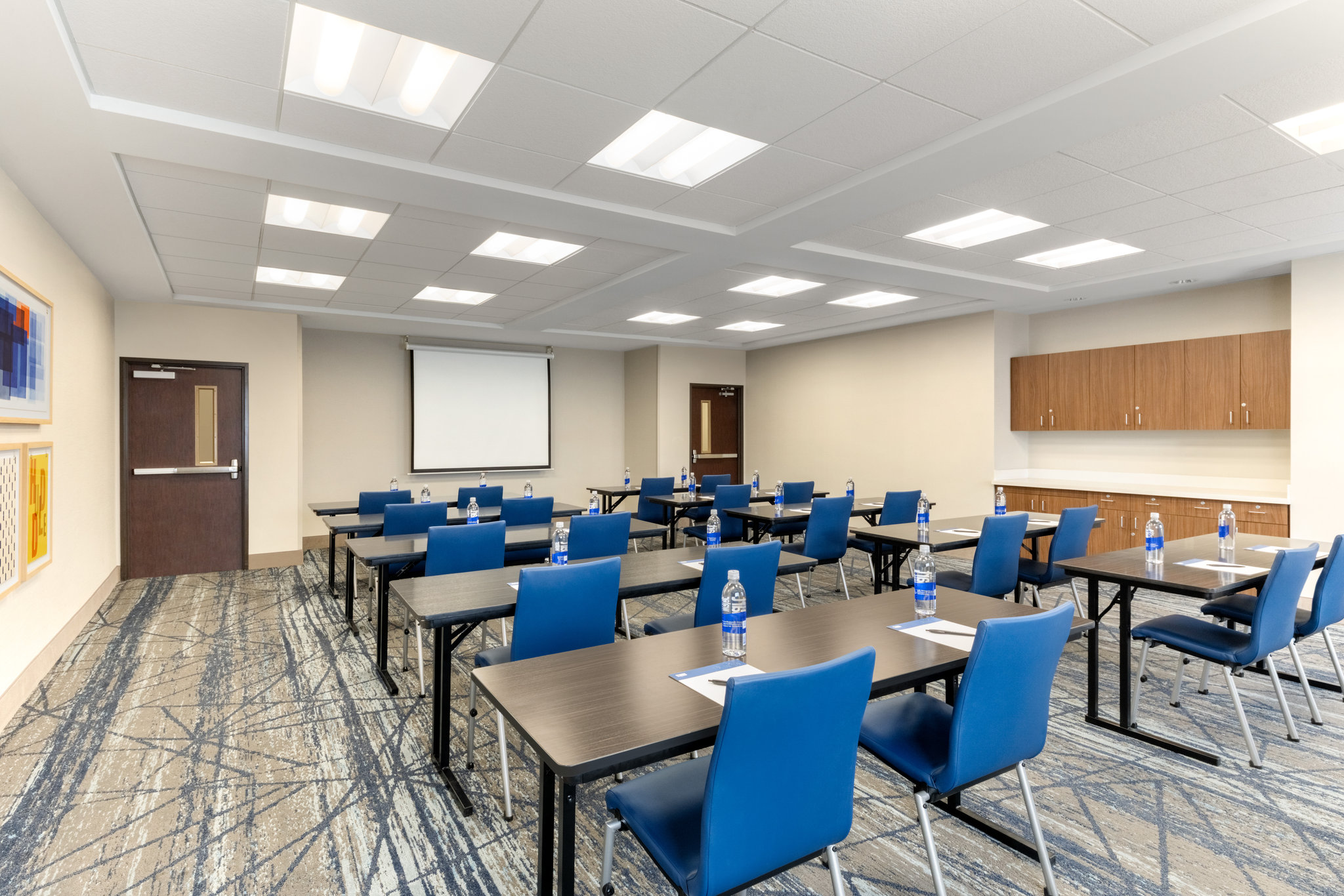 Holiday Inn Express & Suites Eugene Downtown - University by IHG Image