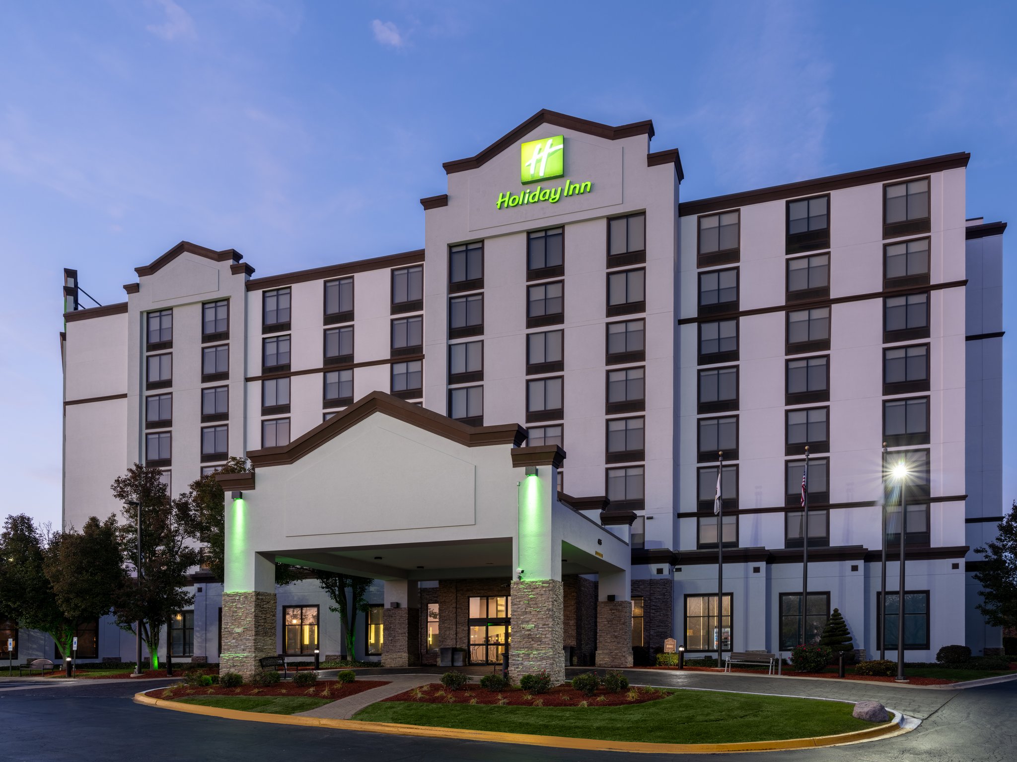Holiday Inn & Suites Chicago Northwest - Elgin by IHG Image
