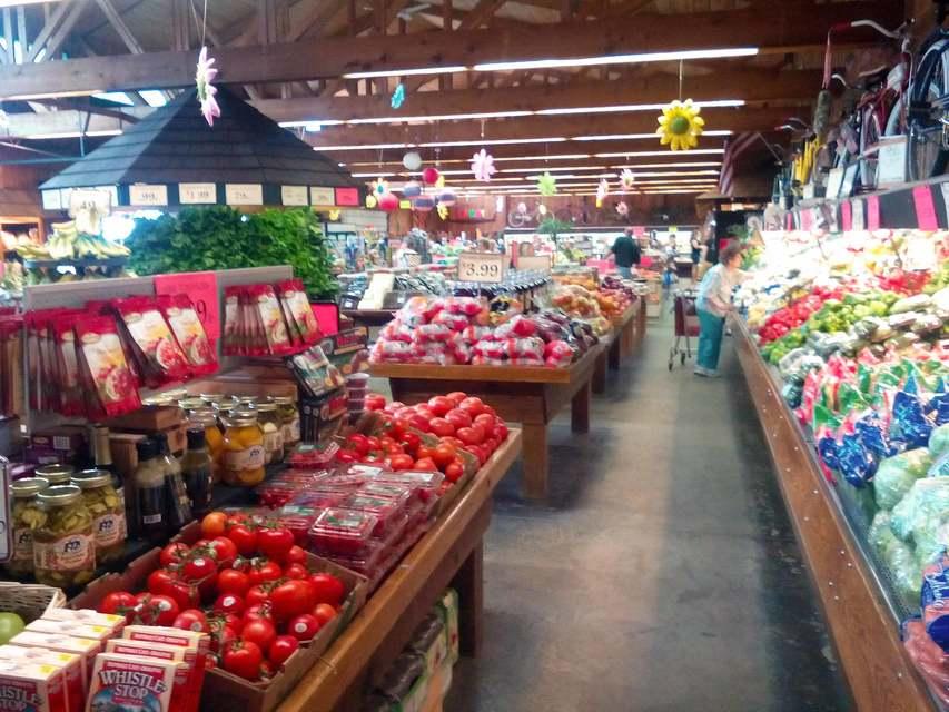 Green Farms Country Market Grocery Store Alliance, OH 44601