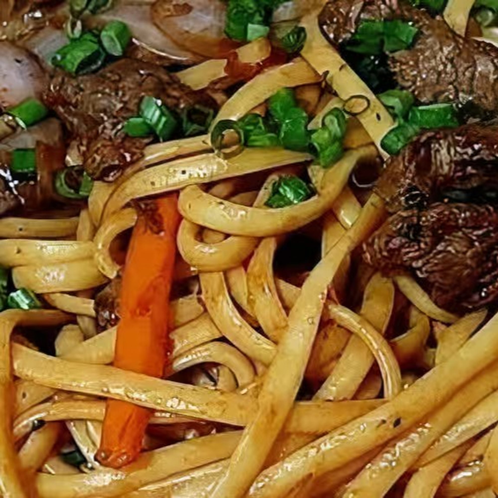 Tallarin Saltado