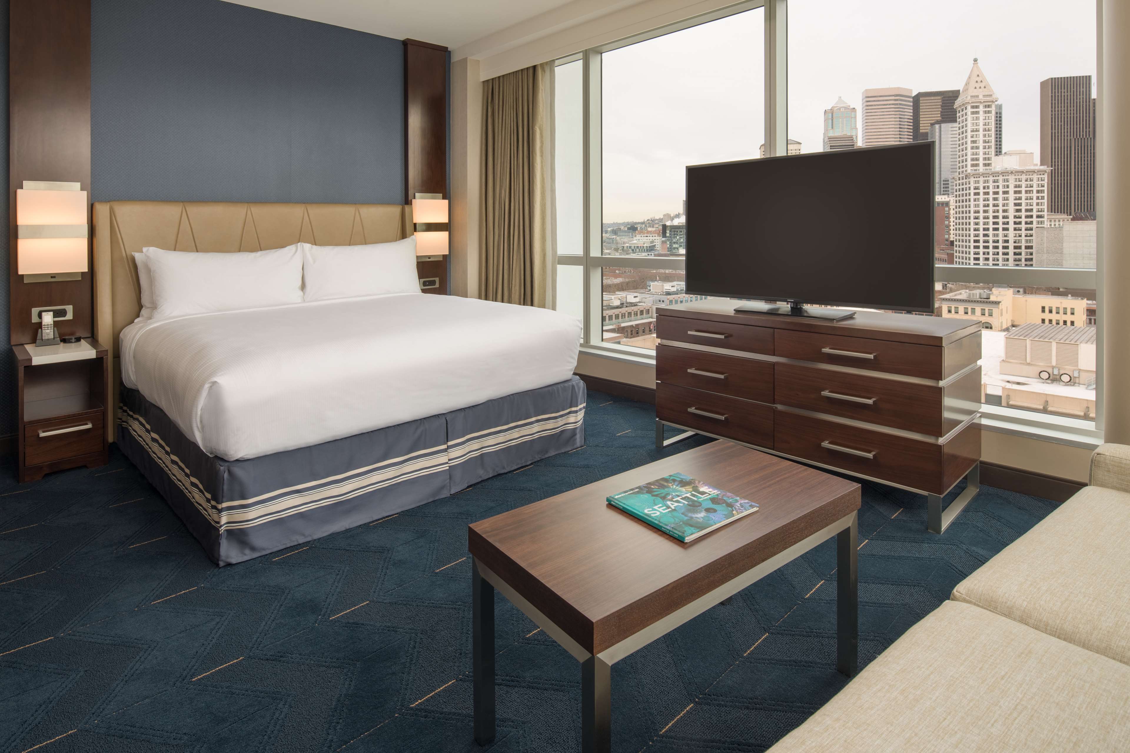 Embassy Suites by Hilton Seattle Downtown Pioneer Square Photo