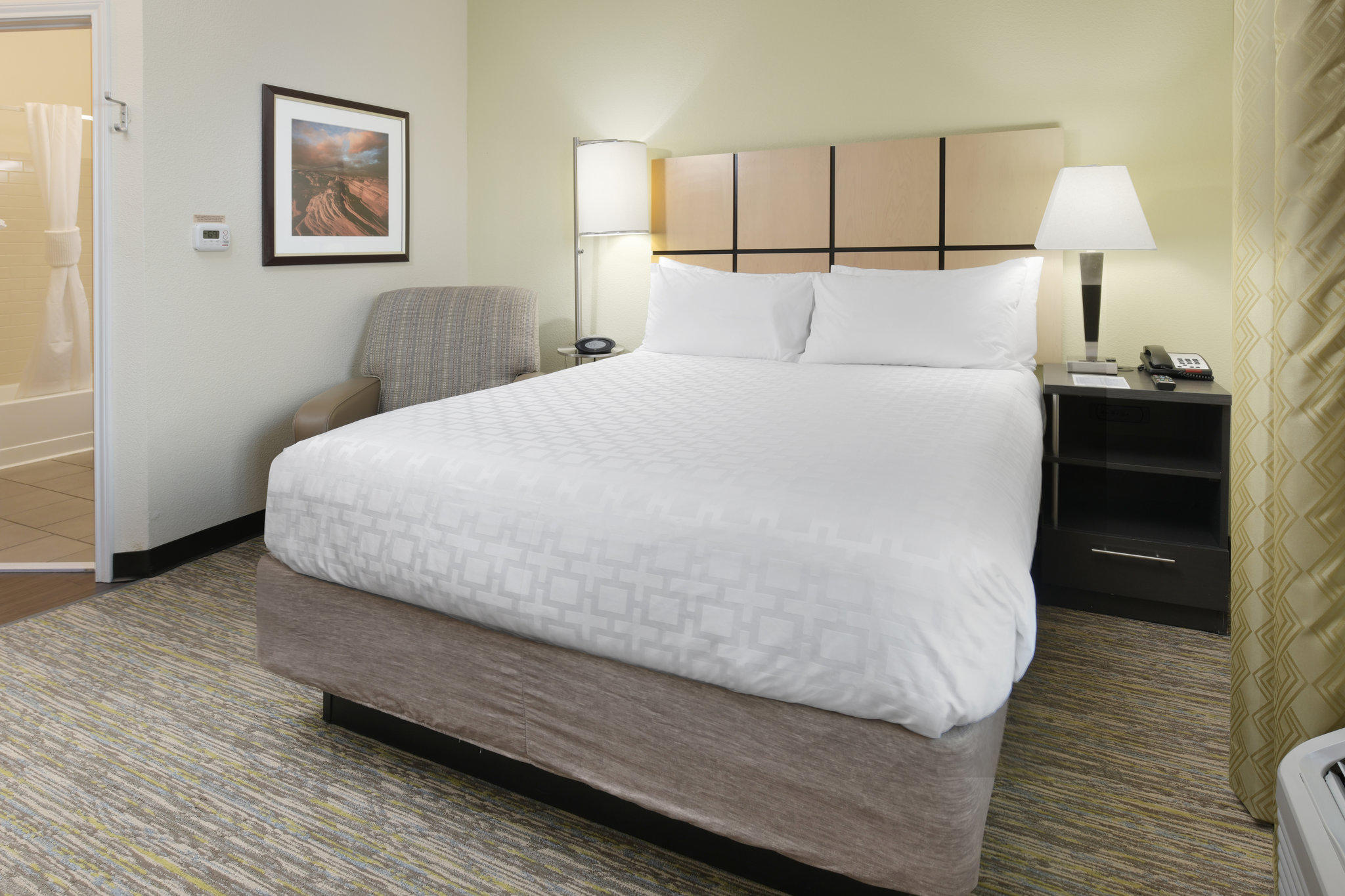 Candlewood Suites Odessa Photo