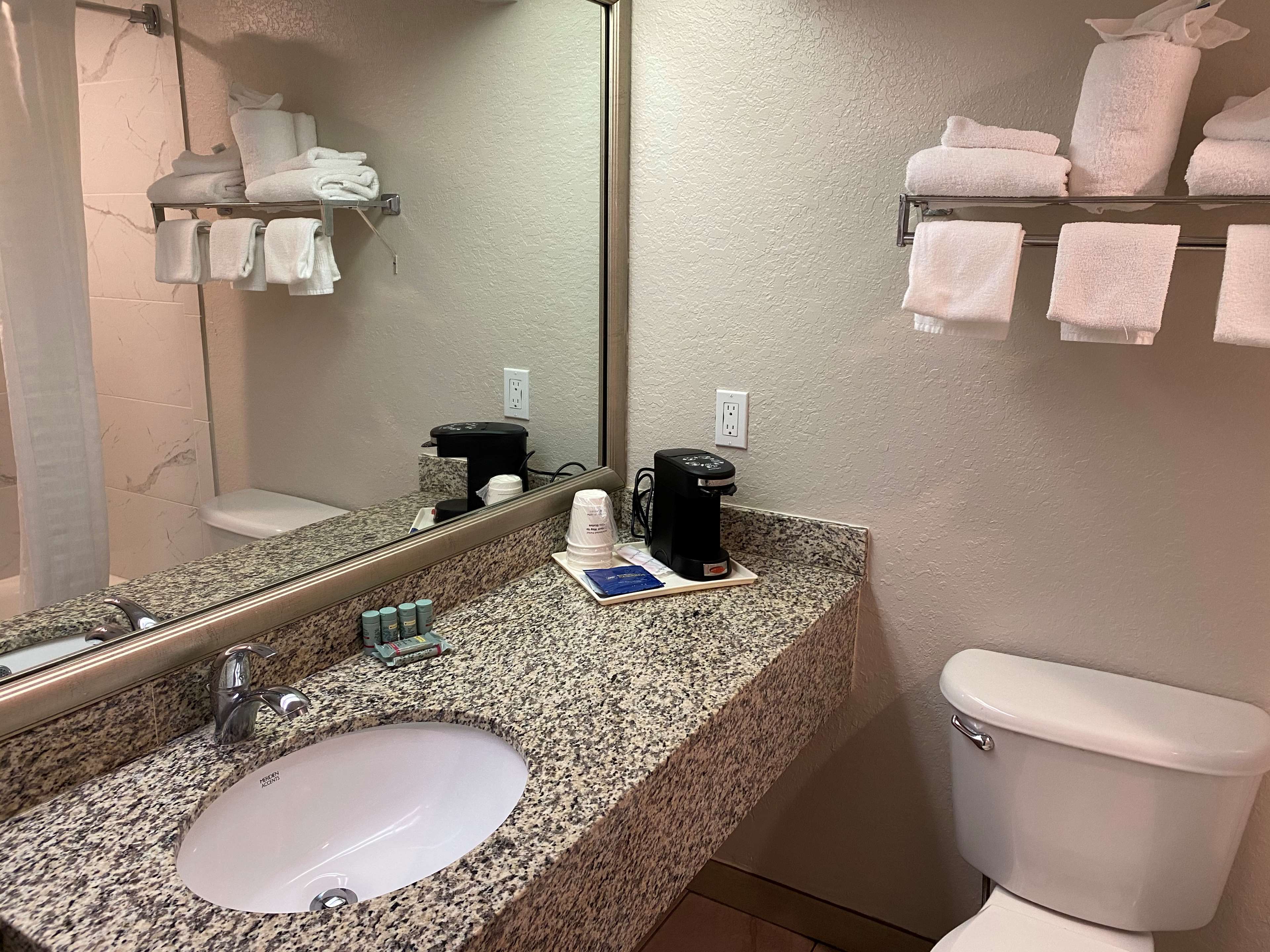 Best Western Tampa Photo