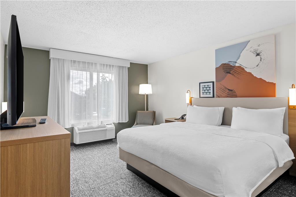 Spark by Hilton Traverse City Image