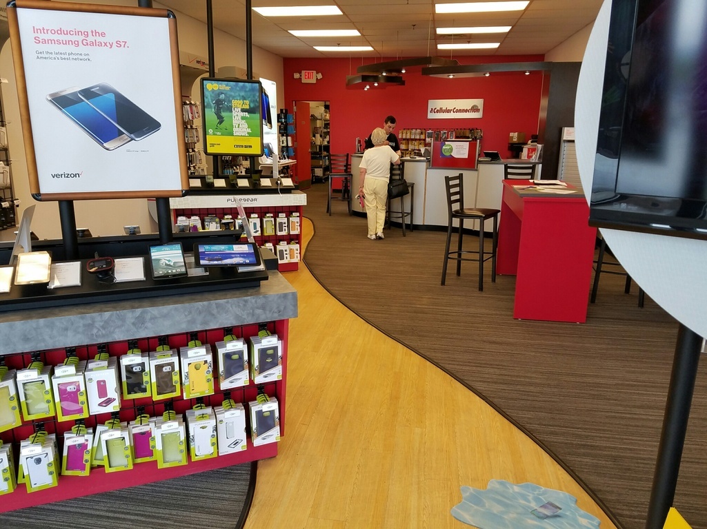 Verizon Authorized Retailer - TCC Photo