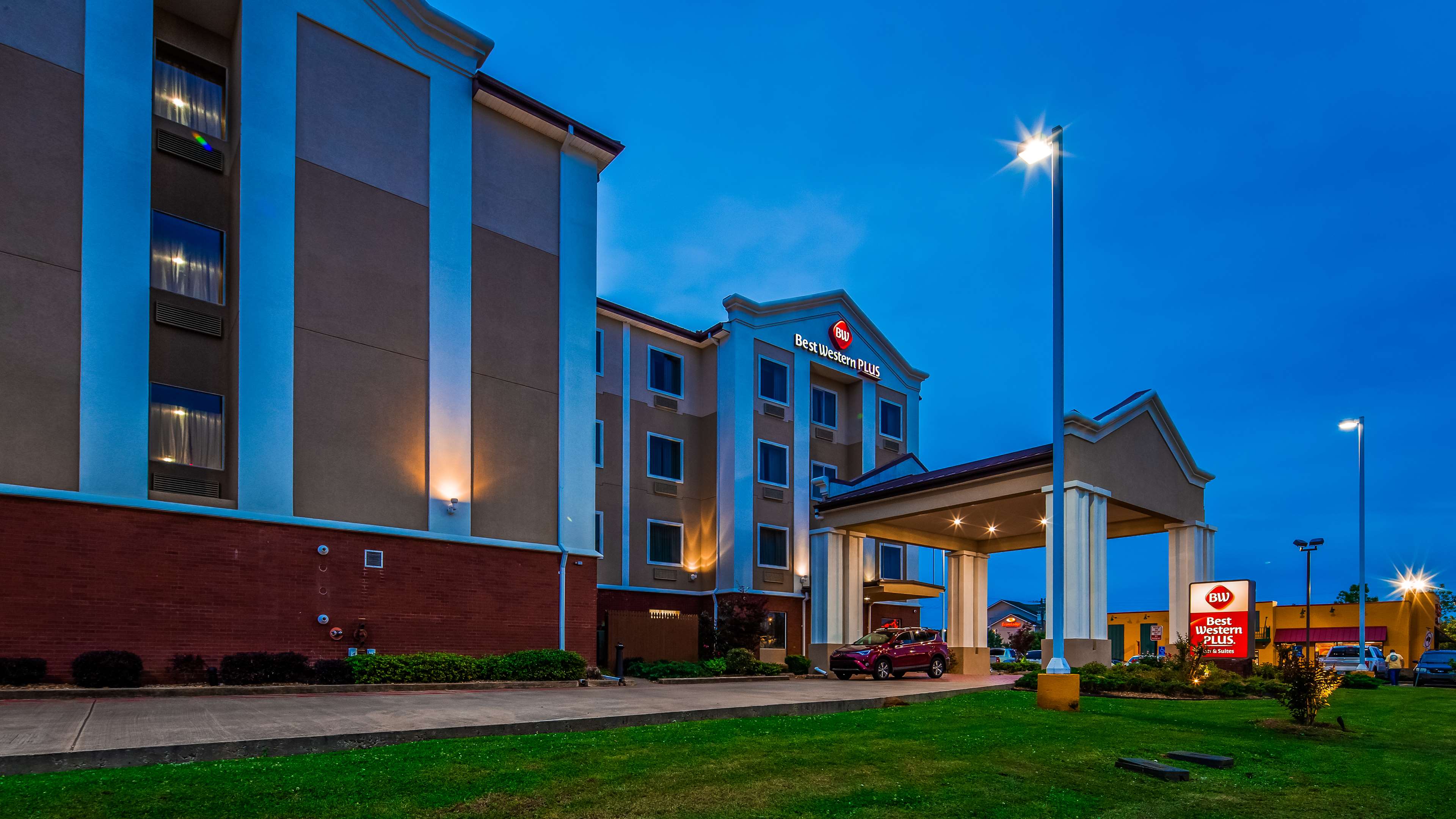 Best Western Plus Flowood Inn & Suites Photo