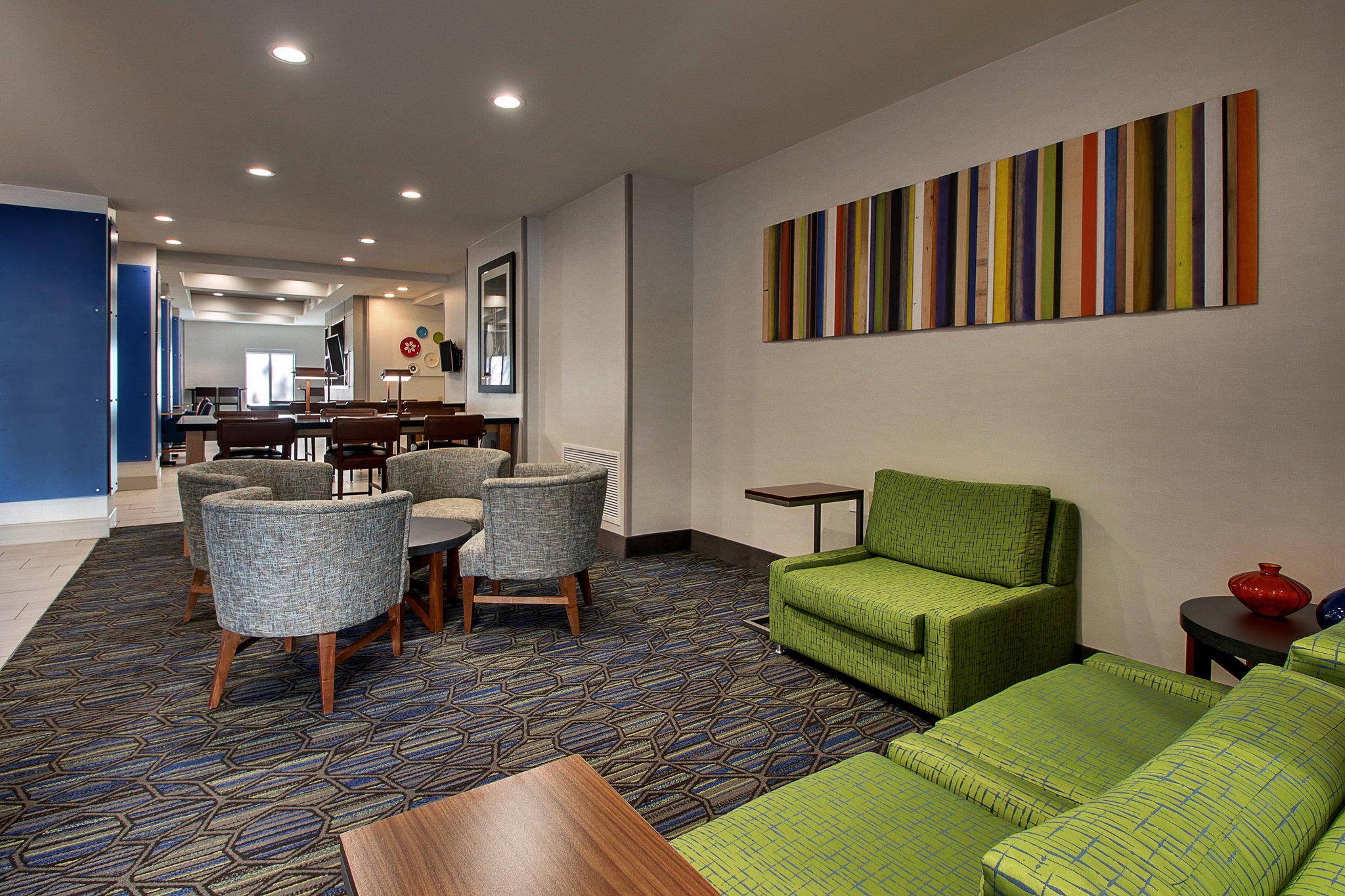 Holiday Inn Express & Suites Atlanta NW - Powder Springs Photo