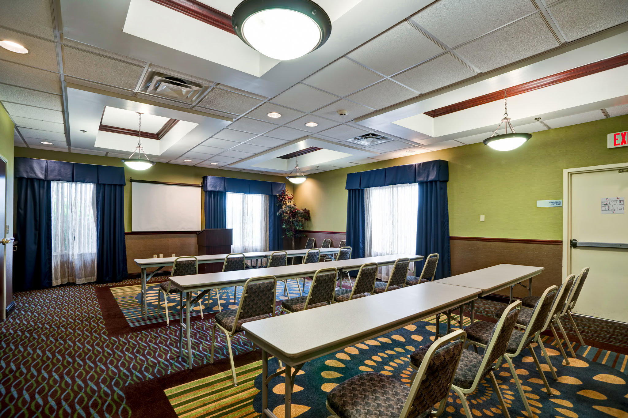 Holiday Inn Express & Suites Christiansburg Photo