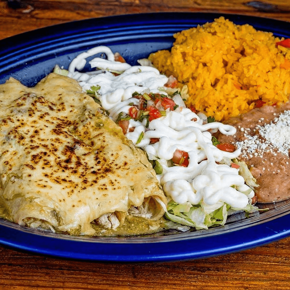 Rolled Tortilla Filled with Cheese and Topped / Enchilada Verdes De Queso