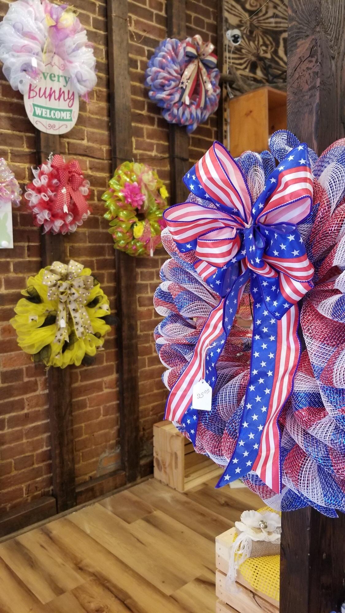 Liberty Street General Store - Craft Table Image