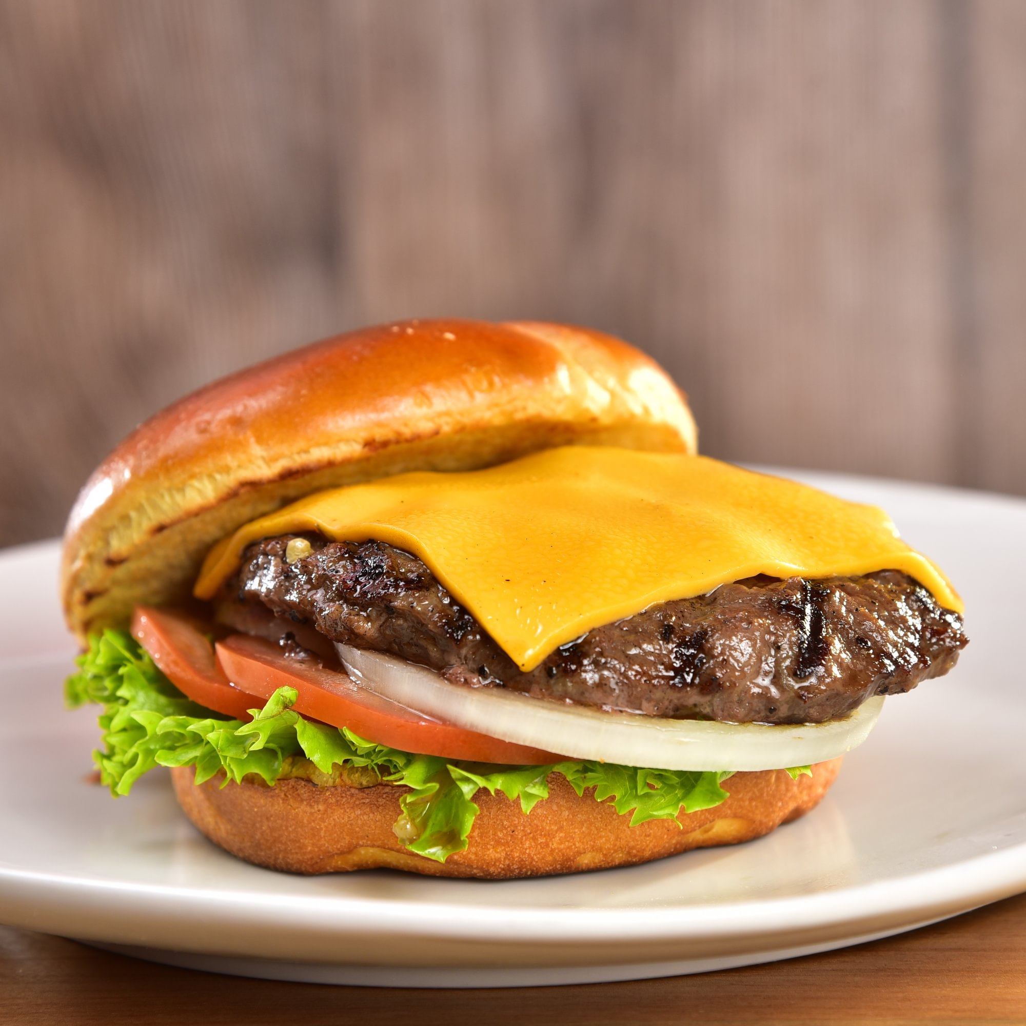 Classic Cheeseburger
