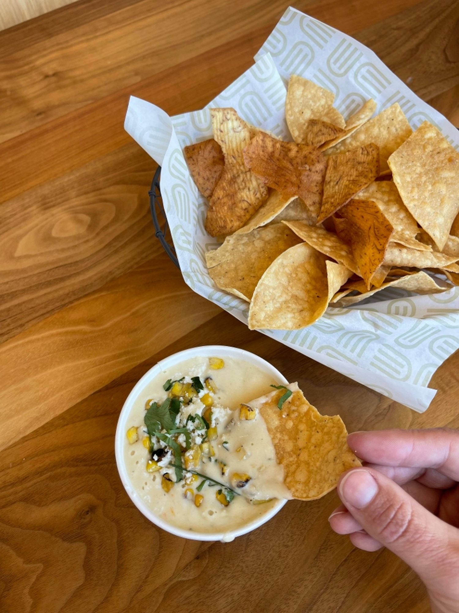Street Corn Queso & Chips