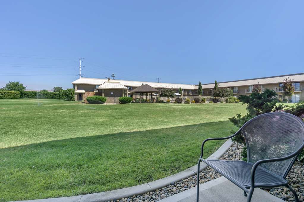 Best Western Plus Ahtanum Inn Image